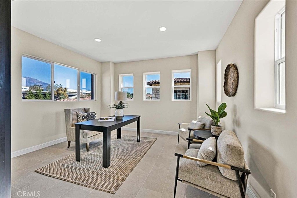 Image 35 of property listing at 98 Pinnacle, Lake Forest, CA 92630