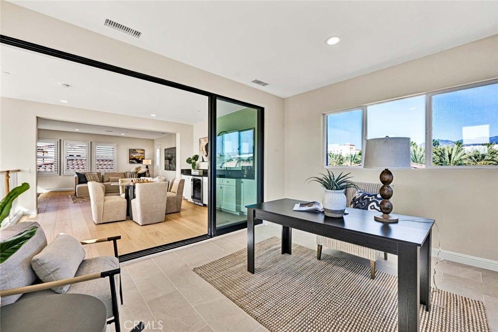 Image 37 of property listing at 98 Pinnacle, Lake Forest, CA 92630