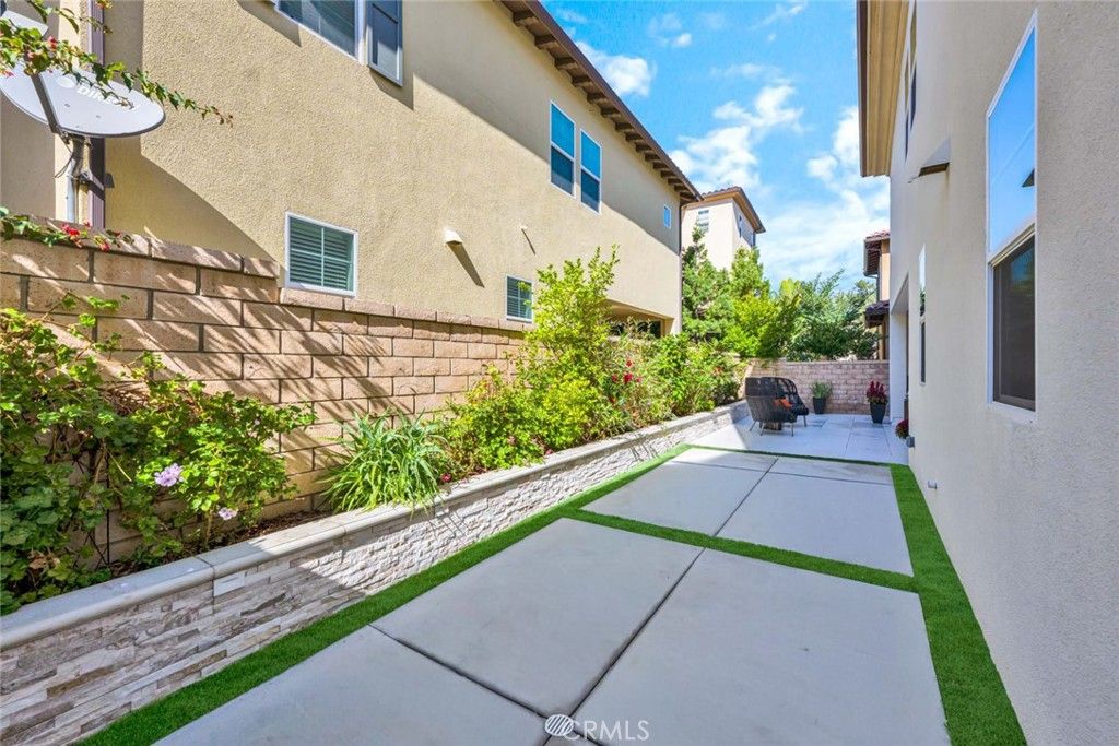 Image 39 of property listing at 98 Pinnacle, Lake Forest, CA 92630