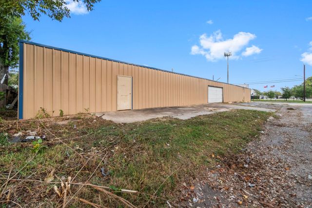 1018 Shaver Street, Pasadena, TX 77506