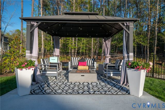 12925 Craftsbury Ct, Midlothian, VA 23112