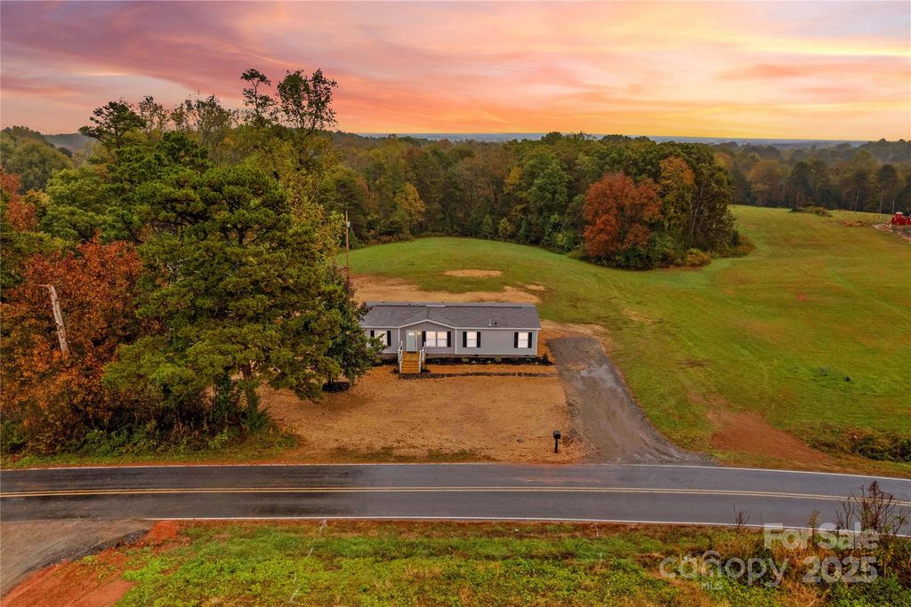 538 Eagle Mills Road, Hamptonville, NC 27020