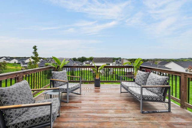 645 Daybreak Drive, Waukee, IA 50263
