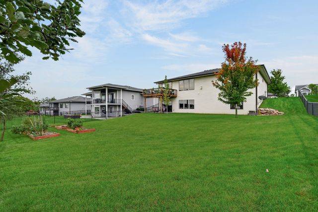 645 Daybreak Drive, Waukee, IA 50263