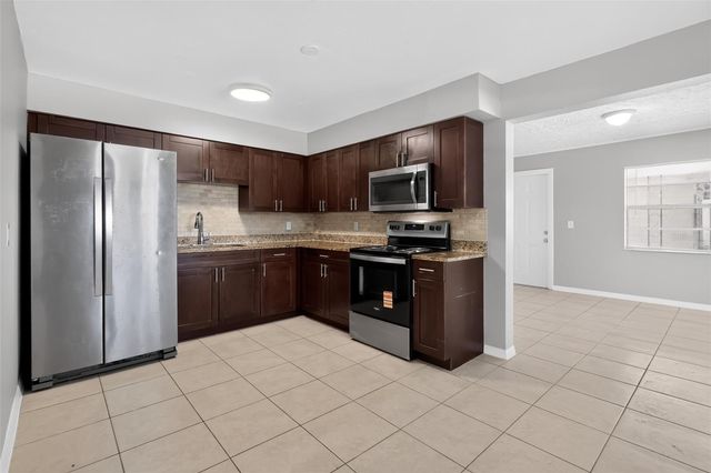 2209 9TH COURT NE, Winter Haven, FL 33881