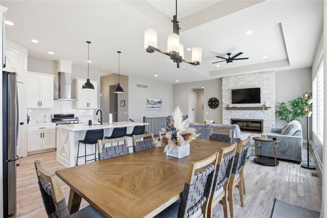 722 NE Country Meadow Drive, Ankeny, IA 50021