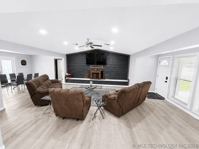 428773 E 1131 Road, Porum, OK 74455