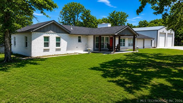 428773 E 1131 Road, Porum, OK 74455