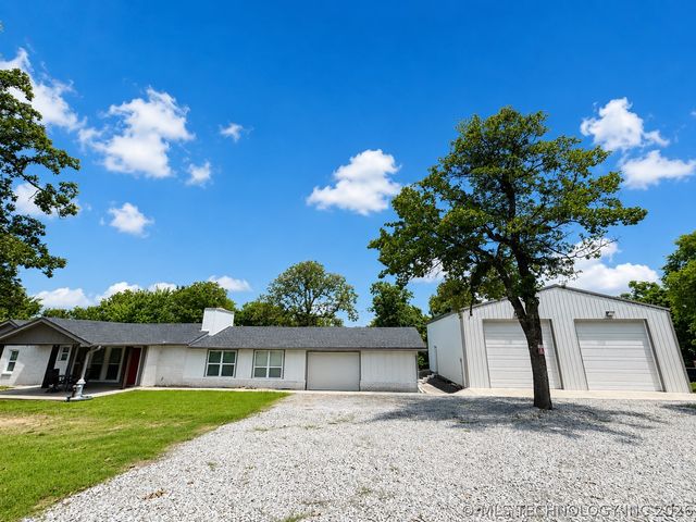 428773 E 1131 Road, Porum, OK 74455