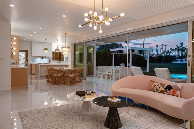 2622 S Calle Palo Fierro, Palm Springs, CA 92264