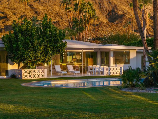 2622 S Calle Palo Fierro, Palm Springs, CA 92264