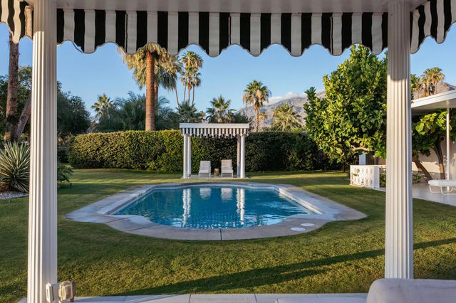 2622 S Calle Palo Fierro, Palm Springs, CA 92264