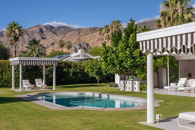 2622 S Calle Palo Fierro, Palm Springs, CA 92264
