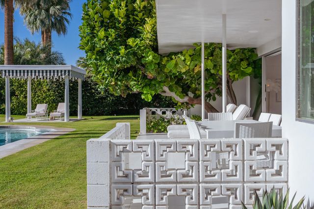 2622 S Calle Palo Fierro, Palm Springs, CA 92264