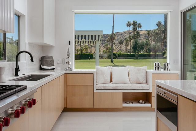 2622 S Calle Palo Fierro, Palm Springs, CA 92264