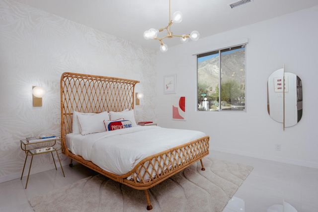 2622 S Calle Palo Fierro, Palm Springs, CA 92264