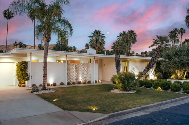 2622 S Calle Palo Fierro, Palm Springs, CA 92264