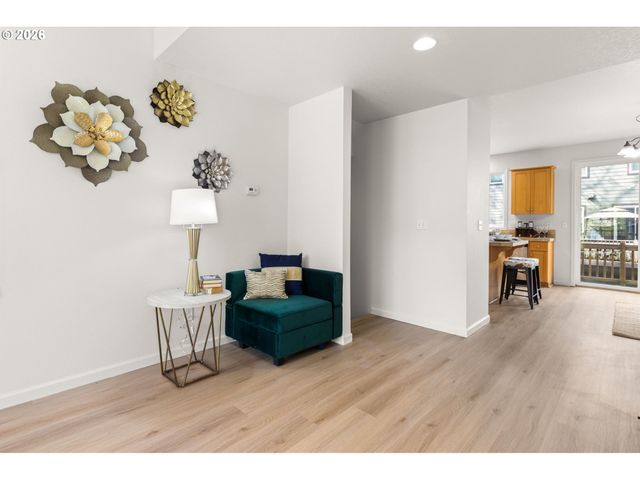 3181 Se BROOKWOOD Ave, Hillsboro, OR 97123