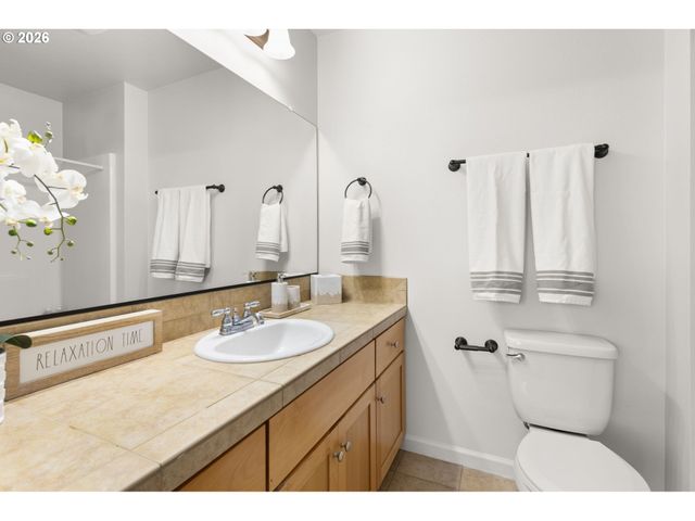 3181 Se BROOKWOOD Ave, Hillsboro, OR 97123