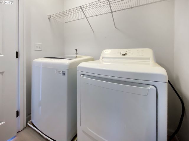 3181 Se BROOKWOOD Ave, Hillsboro, OR 97123