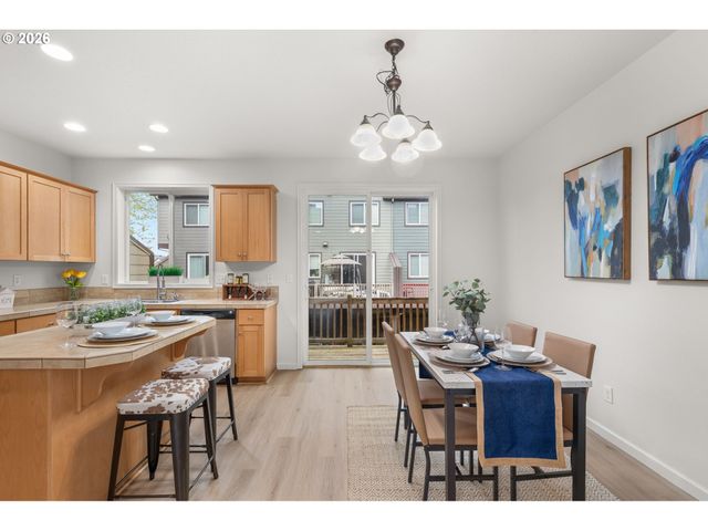 3181 Se BROOKWOOD Ave, Hillsboro, OR 97123