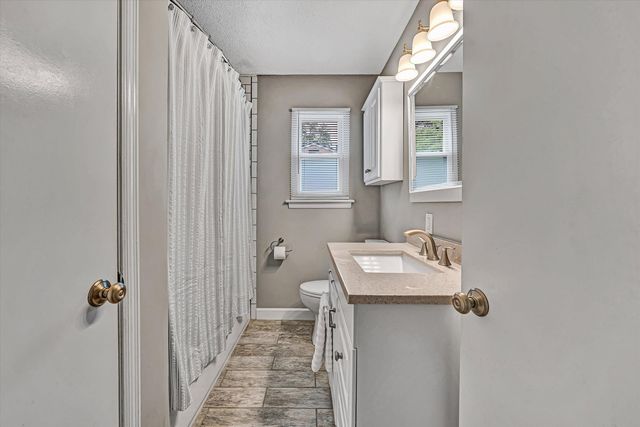 3063 Pebble DR, Roanoke, VA 24014