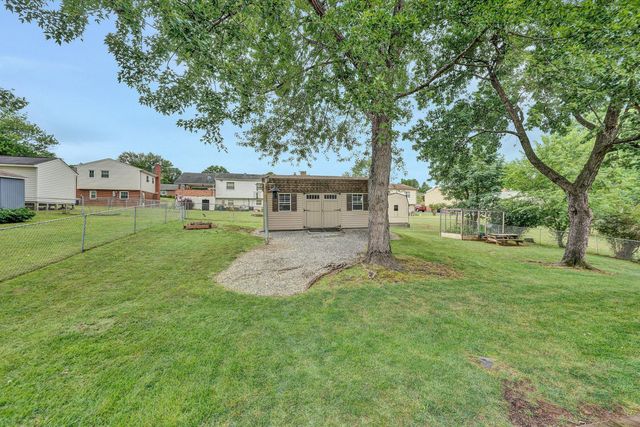 3063 Pebble DR, Roanoke, VA 24014