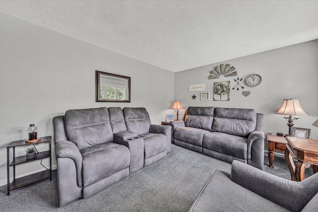 3063 Pebble DR, Roanoke, VA 24014