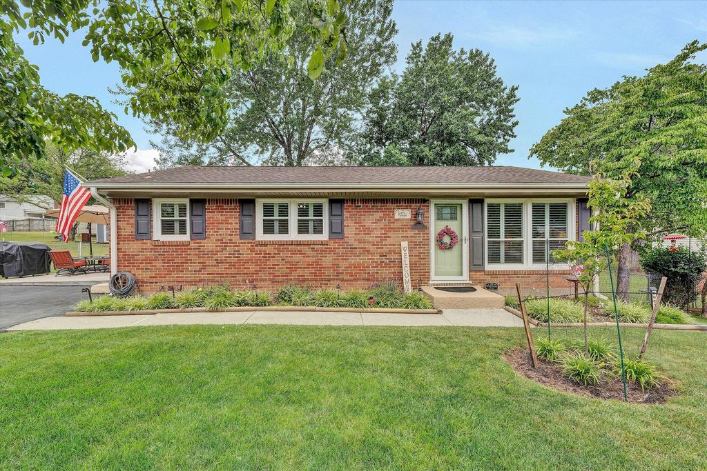 3063 Pebble DR, Roanoke, VA 24014