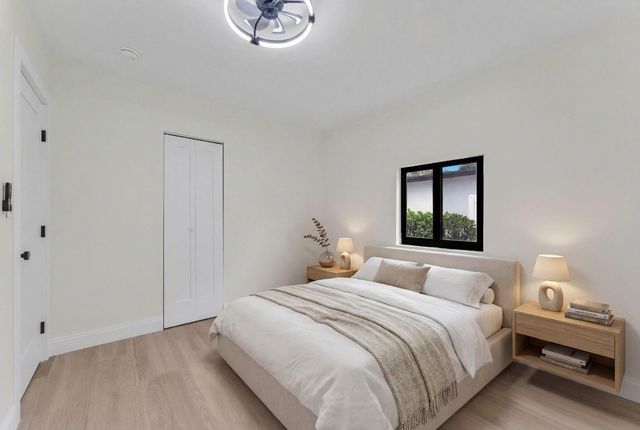 1398 NE 37th Street, Oakland Park, FL 33334