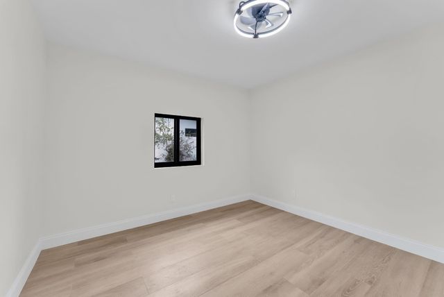 1398 NE 37th Street, Oakland Park, FL 33334