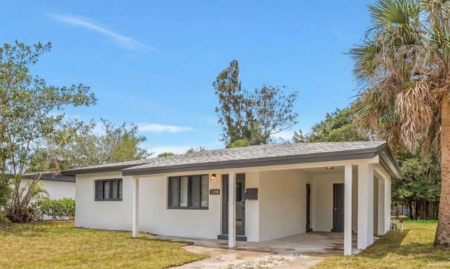 1398 NE 37th Street, Oakland Park, FL 33334