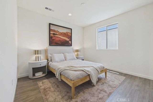 16285 W. San Fernando Mission Blvd 6, Granada Hills, CA 91344