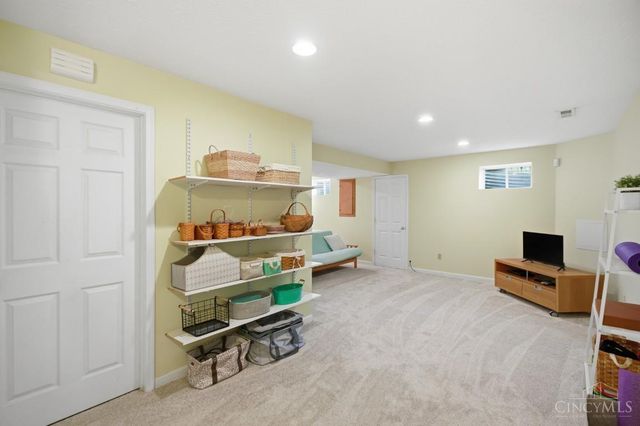 6476 Colonial Orchard Court, Liberty Twp, OH 45011