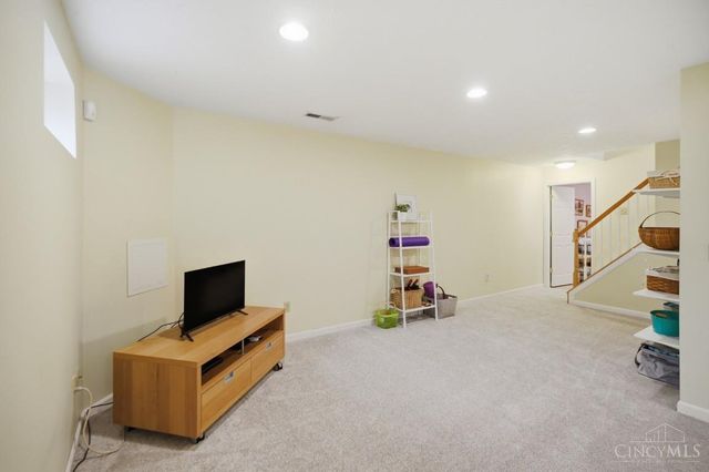 6476 Colonial Orchard Court, Liberty Twp, OH 45011