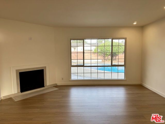 8938 Monogram Avenue, Los Angeles, CA 91343