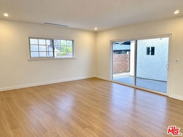 8938 Monogram Avenue, Los Angeles, CA 91343