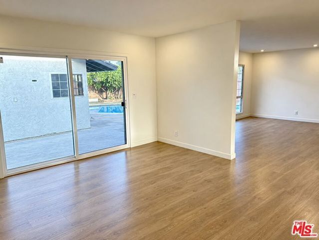 8938 Monogram Avenue, Los Angeles, CA 91343