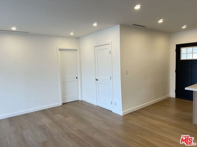 8938 Monogram Avenue, Los Angeles, CA 91343