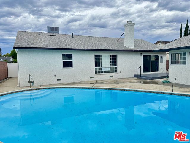 8938 Monogram Avenue, Los Angeles, CA 91343