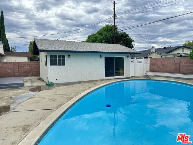 8938 Monogram Avenue, Los Angeles, CA 91343