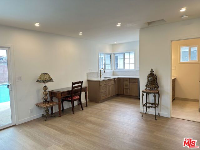 8938 Monogram Avenue, Los Angeles, CA 91343