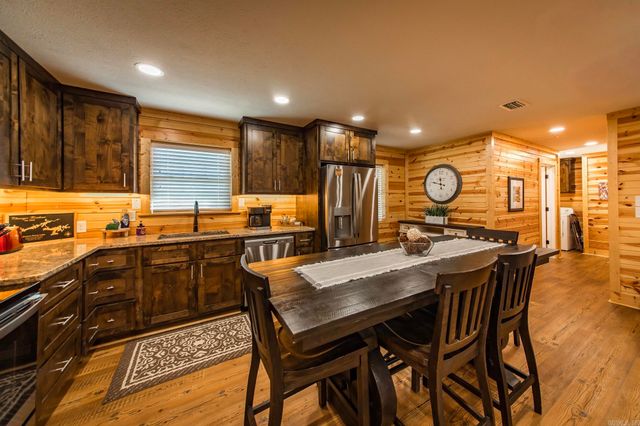 75 Stark Avenue, Greers Ferry, AR 72067