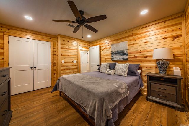 75 Stark Avenue, Greers Ferry, AR 72067