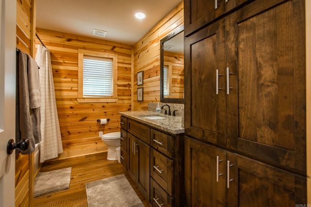 75 Stark Avenue, Greers Ferry, AR 72067