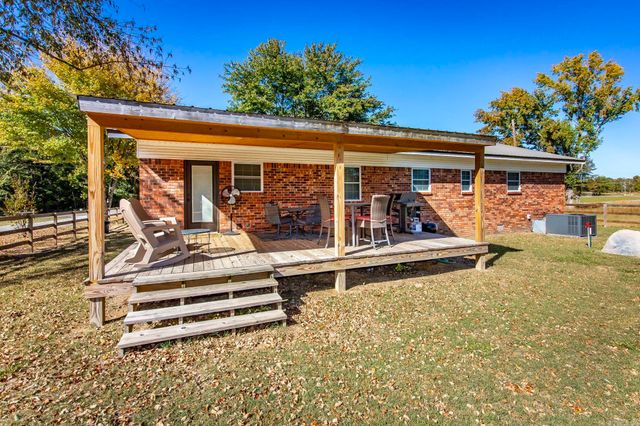 75 Stark Avenue, Greers Ferry, AR 72067