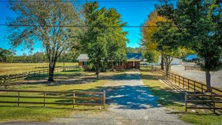 75 Stark Avenue, Greers Ferry, AR 72067
