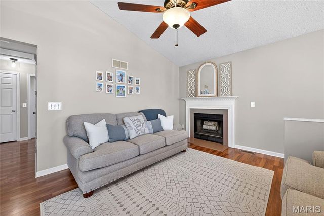 162 Rutherglen Drive, Valley Park, MO 63088