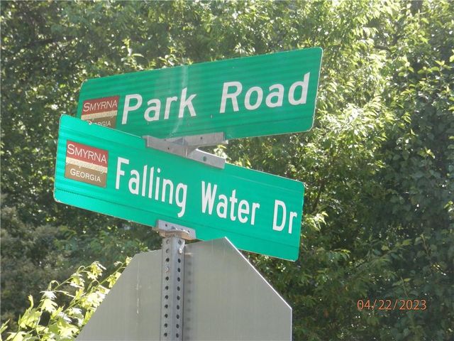 2571 Park Road SE, Smyrna, GA 30080
