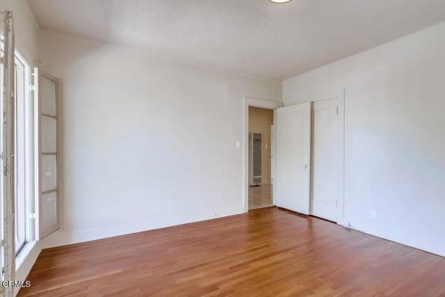 833 Ridgewood, Los Angeles, CA 90038